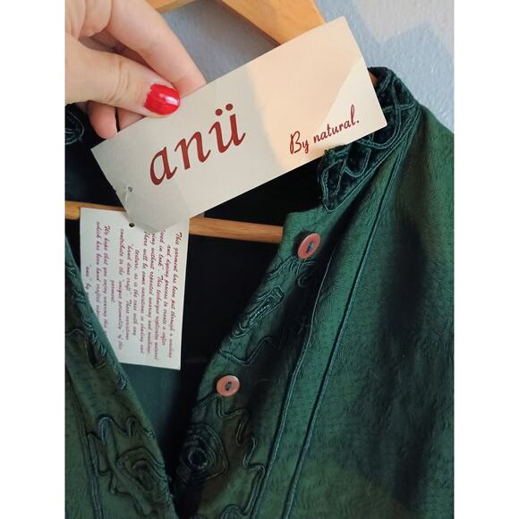 Anii by natural embroidered fantastical goblin Core whimsical deep green shirt - Picture 5 of 12